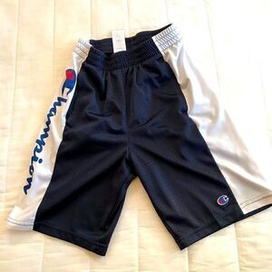 Champions boys sports shorts size L